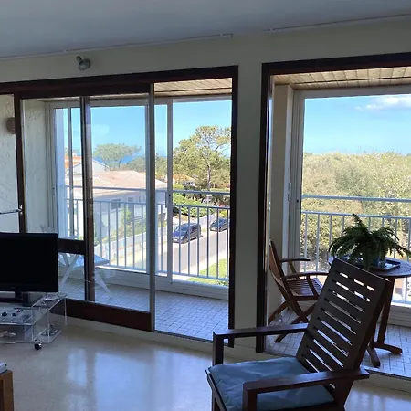 Apartmán T2 Proche Avec Loggia Et Un Animal Admis - Fr-1-92-649