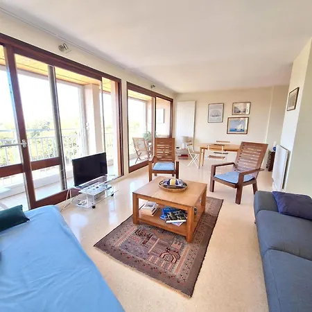 T2 Proche Avec Loggia Et Un Animal Admis - Fr-1-92-649 Apartment