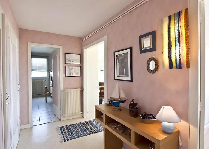 Apartmán T2 Proche Avec Loggia Et Un Animal Admis - Fr-1-92-649 *