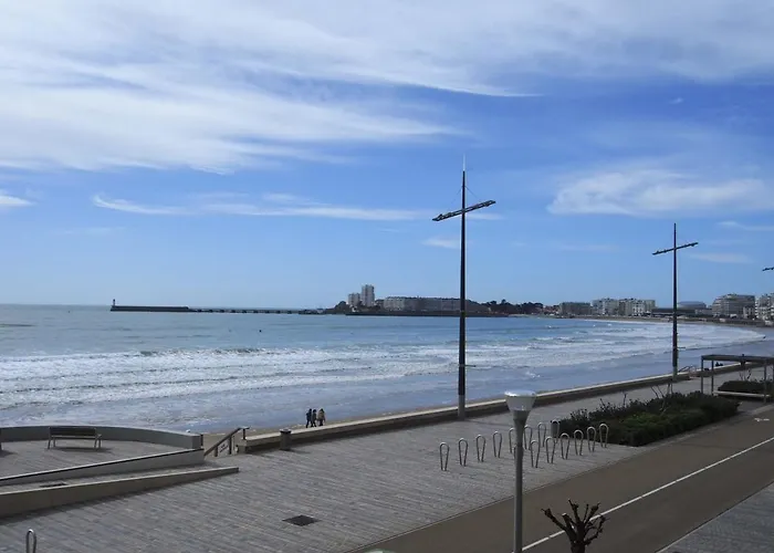 T2 Proche Avec Loggia Et Un Animal Admis - Fr-1-92-649 *